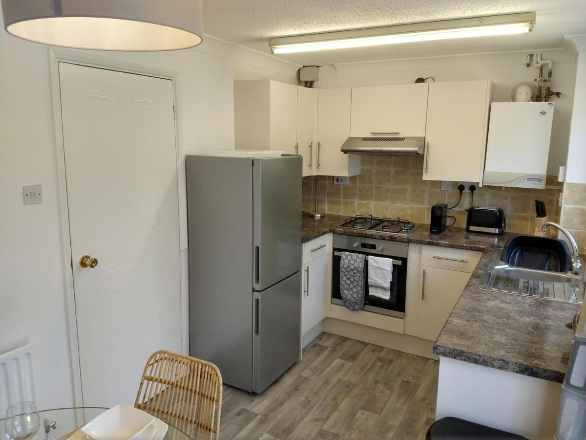 Stamford Redcot Gardens Stylish 2 Bed Family Town House With Parking Βίλα Εξωτερικό φωτογραφία